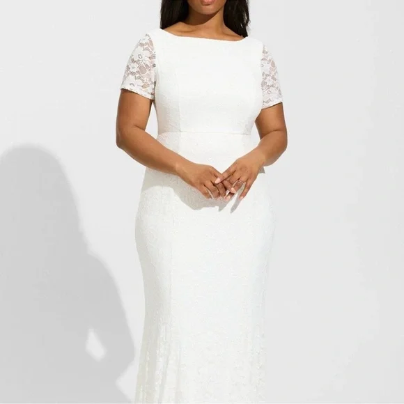 Torrid Ivory Lace Wedding Dress Size 18 - Picture 3 of 8